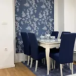 Apartamento Center 400 M From National Theatre Sarajevo