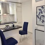 Apartamento Center 400 M From National Theatre *